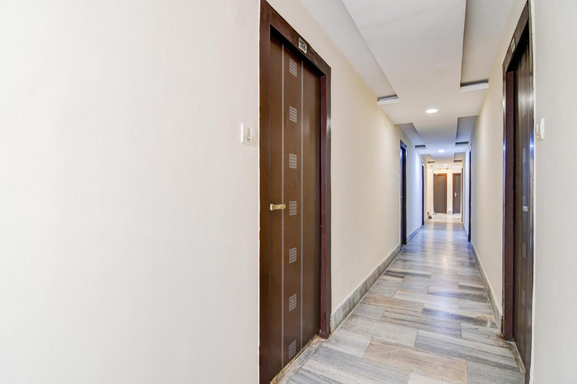 Super Hotel O Sarat Bose Road Formerly Shree Guest House Kolkata Bagian luar foto